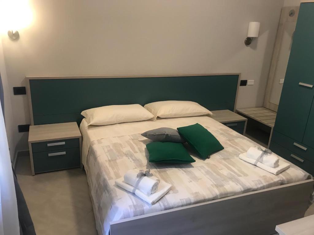 Affittacamere Borgata Marina Roseto Capo Spulico Bagian luar foto