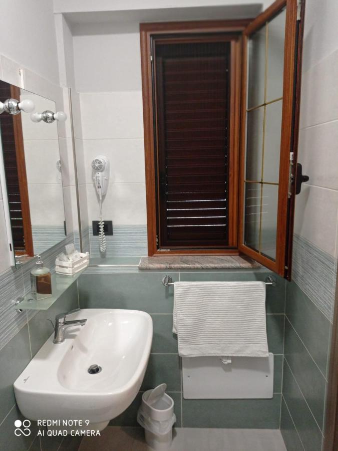 Affittacamere Borgata Marina Roseto Capo Spulico Bagian luar foto